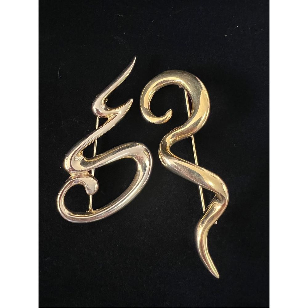 Gold Tone Abstract Swirl Shaped And Big Spiral Swirl Modern Twist Pin Brooches